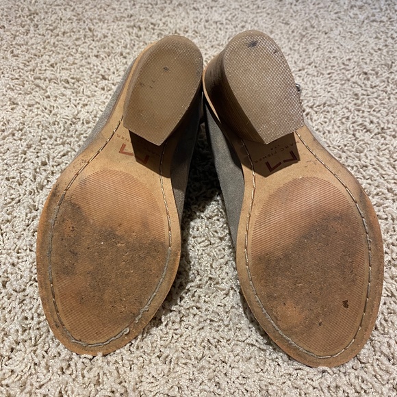 Marc Fisher Heels - Picture 5 of 10